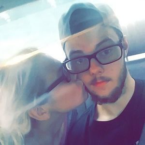 Meet your Posher, Ethan